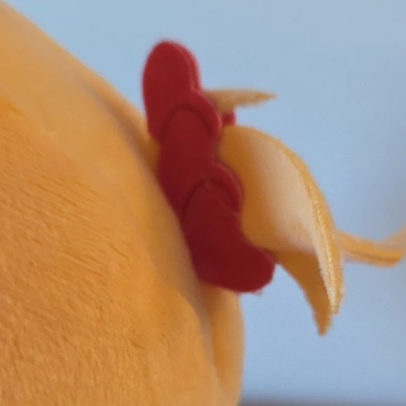 Hololive JP Haato Haachama Nesoberi Laying Down Furyuu Plush Round 1 Exclusive - Picture 12 of 13